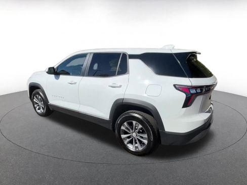 Used 2025 Chevrolet Equinox LT image 10