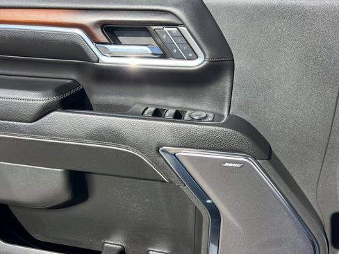 Used 2024 GMC Sierra 2500 Denali w/ Denali Reserve Package image 11