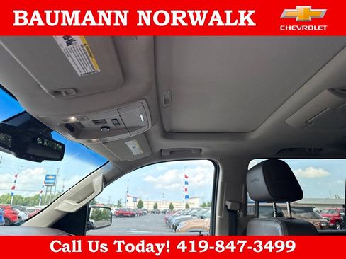 Used 2017 GMC Yukon XL Denali w/ Open Road Package AWD/4WD image 28