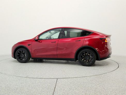 Used 2024 Tesla Model Y Long Range AWD/4WD image 8