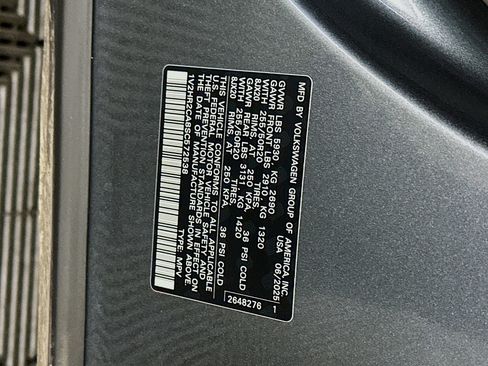 Used 2025 Volkswagen Atlas SE image 12