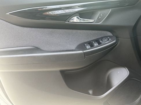 Used 2025 Chevrolet TrailBlazer LT image 7