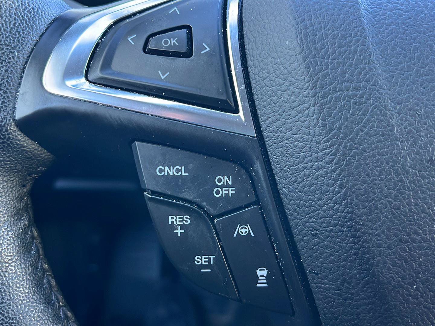 Used 2022 Ford Edge Titanium w/ Equipment Group 301A AWD/4WD image 10