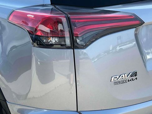 Used 2018 Toyota RAV4 LE w/ All Weather Liner Package AWD/4WD image 35