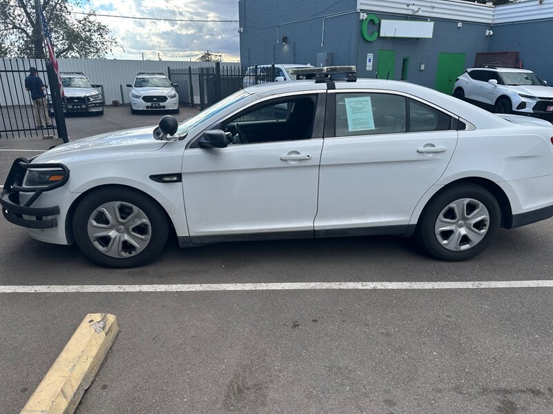 Used 2017 Ford Taurus Police Interceptor AWD image 5
