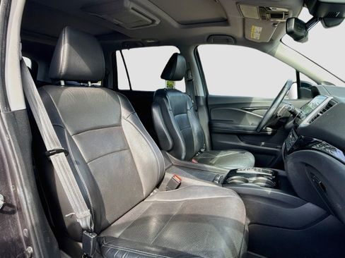 Used 2017 Honda Pilot Elite image 30