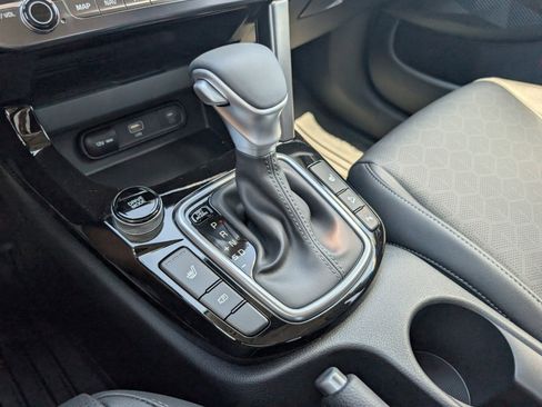 New 2026 Kia Seltos EX FWD image 16