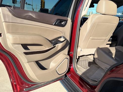 Used 2018 GMC Yukon SLT w/ Premium Edition image 65