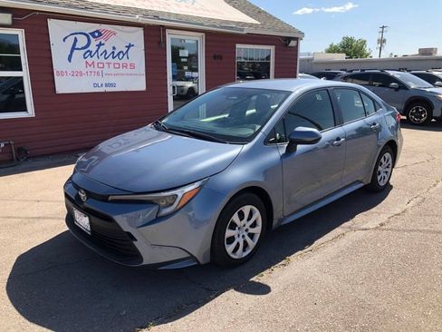 Used 2024 Toyota Corolla LE FWD image 1