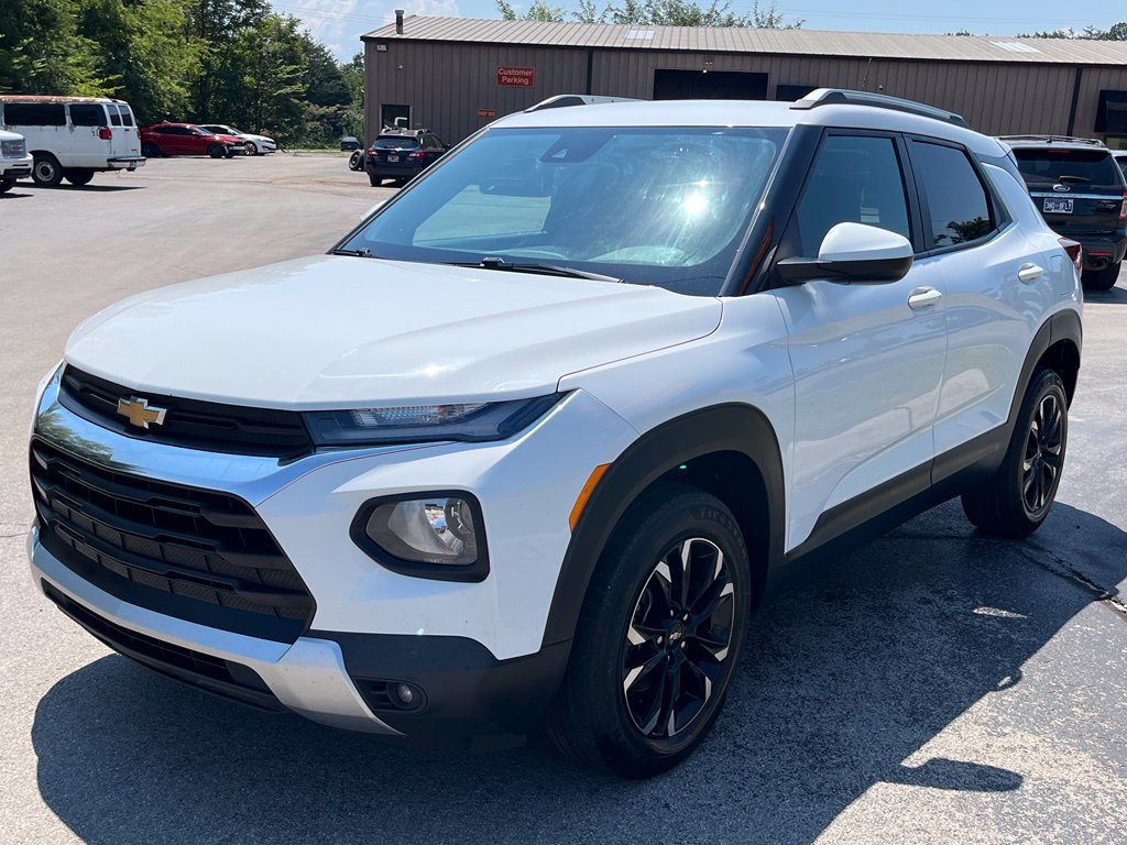 Used 2023 Chevrolet TrailBlazer LT AWD/4WD image 5