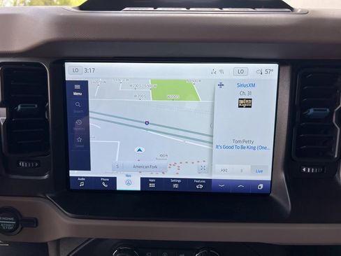 Used 2022 Ford Bronco Wildtrak AWD/4WD image 16