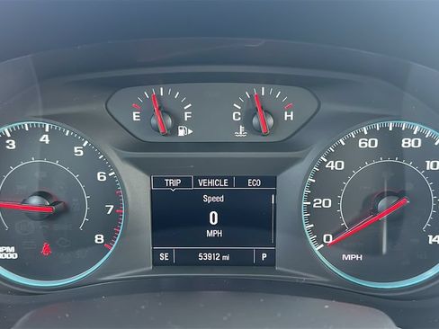 Used 2024 Chevrolet Malibu LT FWD image 2