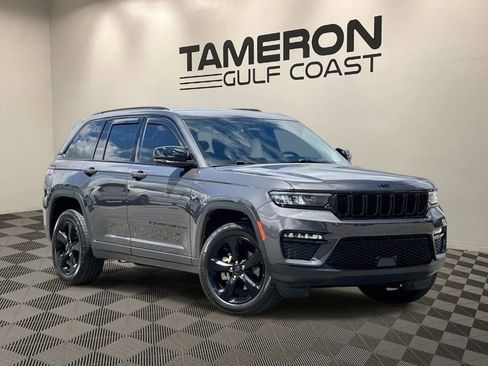 Used 2023 Jeep Grand Cherokee Limited w/ Black Appearance Package image 1