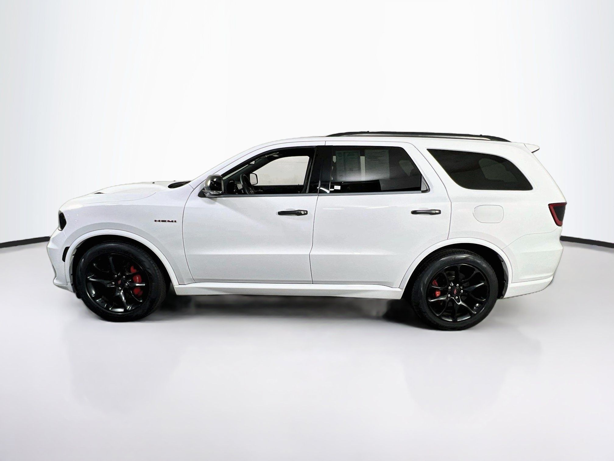 Used 2023 Dodge Durango R/T w/ Tow 'N Go Package AWD/4WD image 8