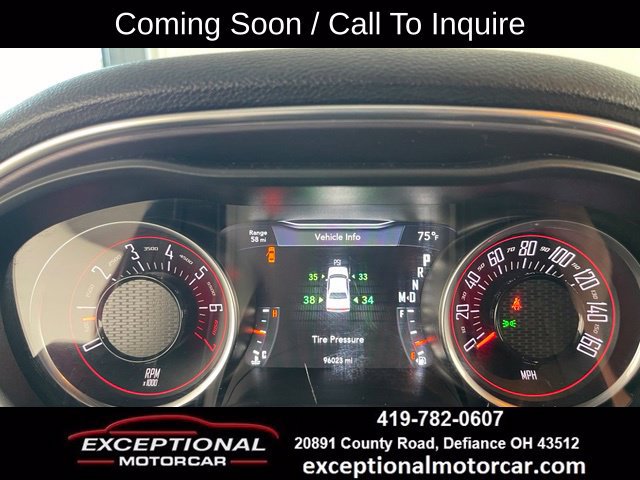 Used 2017 Dodge Challenger SXT RWD image 38
