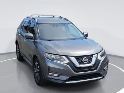 Used 2017 Nissan Rogue SL