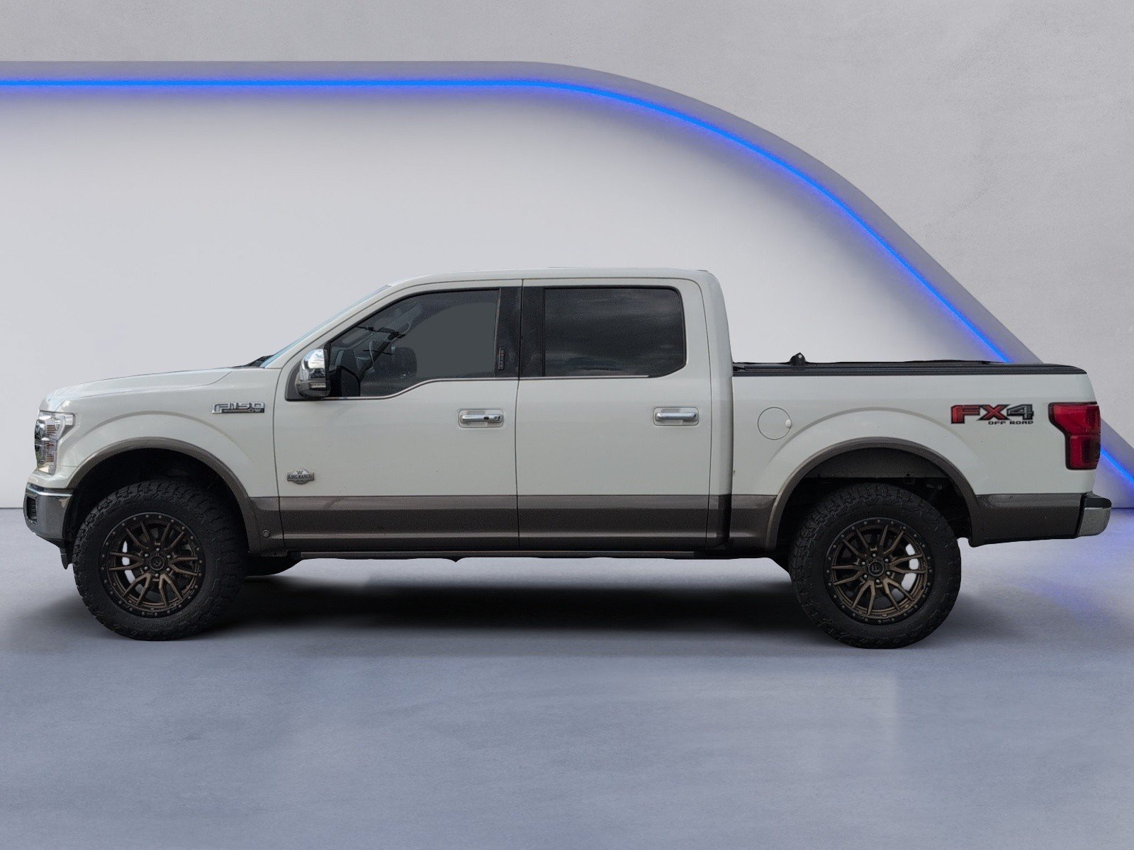 Used 2020 Ford F150 King Ranch w/ Equipment Group 601A Luxury AWD/4WD image 3
