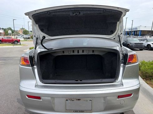 Used 2016 Mitsubishi Lancer ES FWD image 11