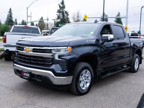 Used 2023 Chevrolet Silverado 1500 LT w/ Safety Package image 3