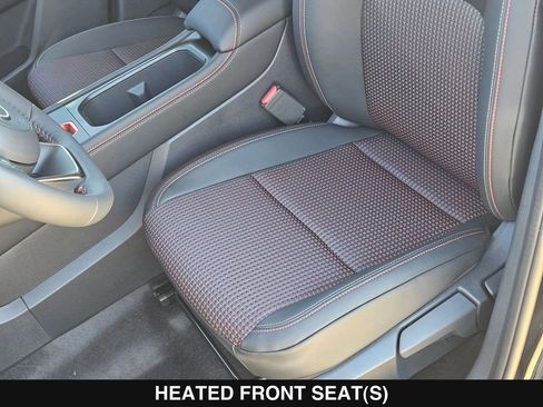 New 2026 Nissan Kicks SR w/ SR Premium Package FWD image 16