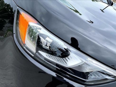 Used 2023 Ford Edge SE AWD/4WD image 27