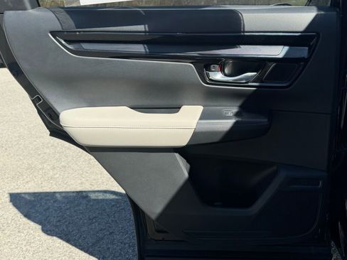 Used 2023 Honda CR-V EX-L image 15