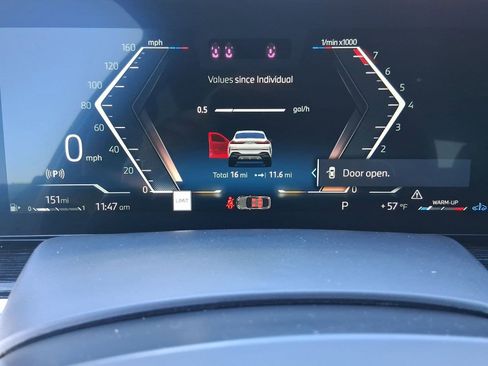 New 2026 BMW X6 xDrive40i w/ Executive Package image 19