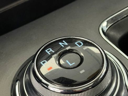 Used 2020 Ford Fusion SE FWD image 29