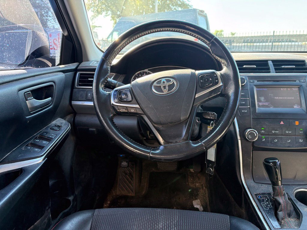 Used 2017 Toyota Camry SE FWD image 6