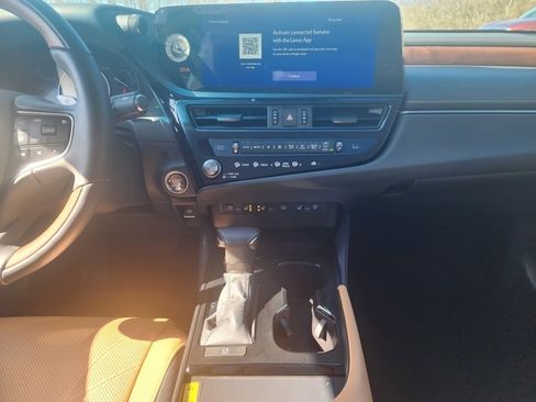 Used 2025 Lexus ES 350 Ultra Luxury FWD image 27