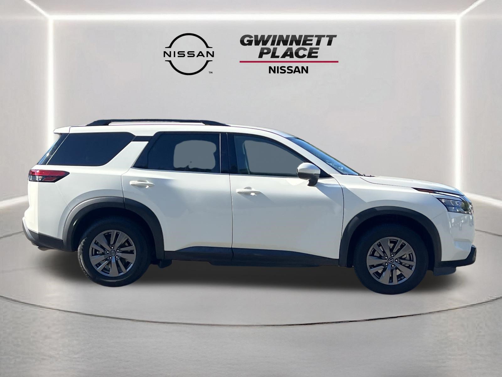 Used 2024 Nissan Pathfinder SV FWD image 26
