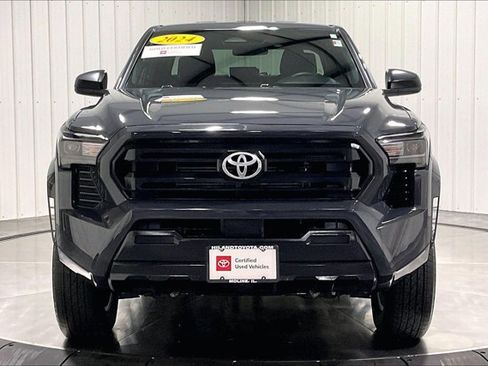 Certified 2024 Toyota Tacoma SR AWD/4WD image 2