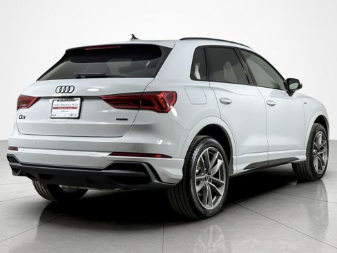 Used 2025 Audi Q3 2.0T Premium w/ Convenience Package AWD/4WD image 5