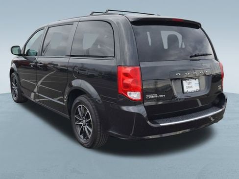 Used 2017 Dodge Grand Caravan GT image 5