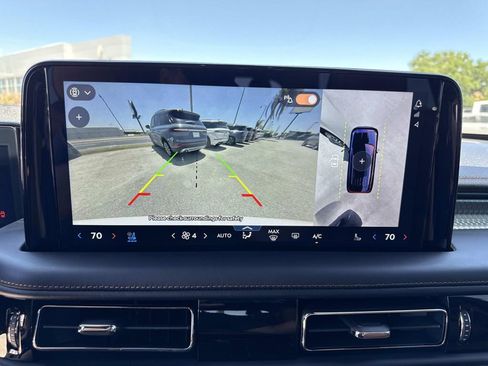 Certified 2025 Lincoln Aviator Black Label w/ Jet Appearance Package AWD/4WD image 24
