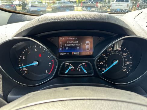 Used 2018 Ford Escape Titanium w/ Ford Safe & Smart Package AWD/4WD image 12