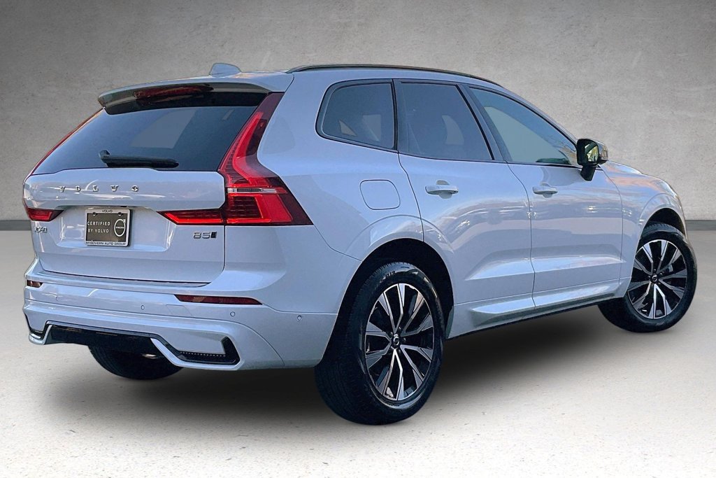 Used 2024 Volvo XC60 B5 Plus w/ Protection Package Premier AWD/4WD image 7