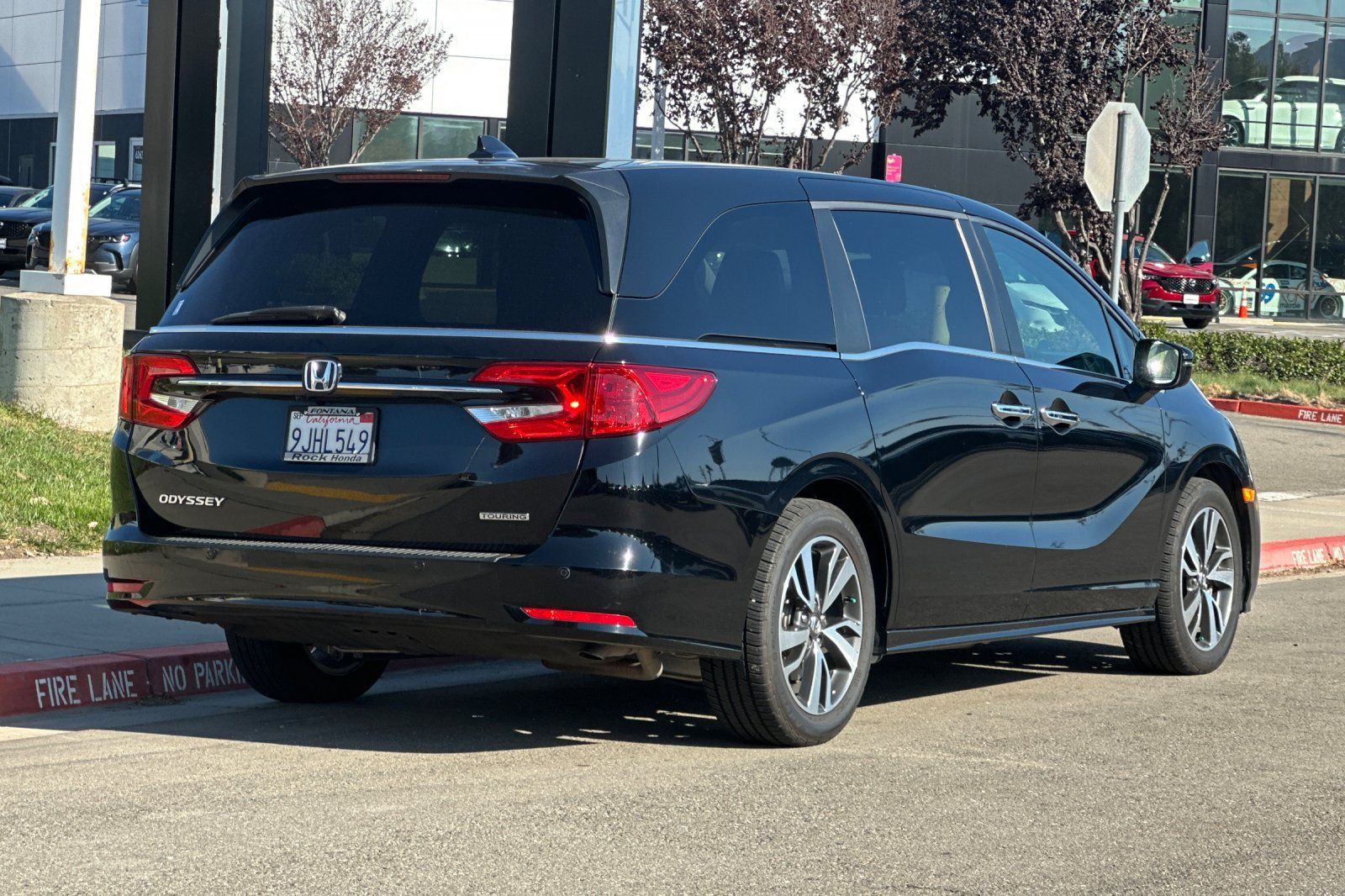 Certified 2024 Honda Odyssey Touring image 4