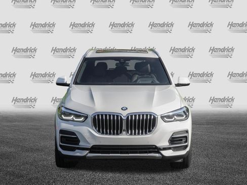 Used 2023 BMW X5 xDrive40i w/ Premium Package AWD/4WD image 3