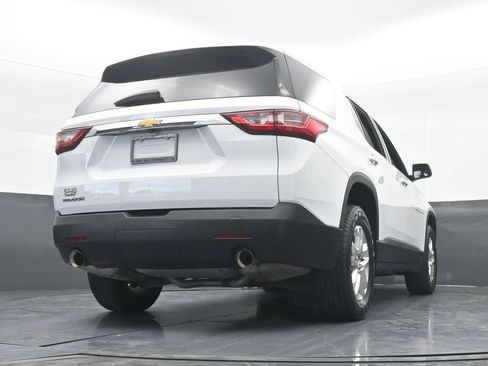 Used 2021 Chevrolet Traverse LS image 55