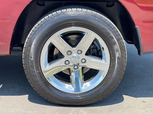 Used 2016 RAM 1500 Express AWD/4WD image 39