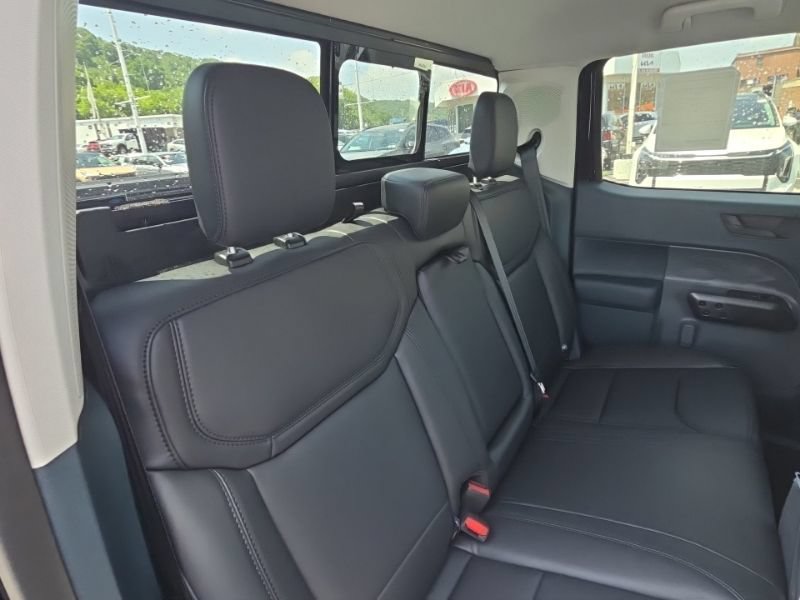 New 2026 Ford Maverick Lariat w/ Black Appearance Package AWD/4WD image 16