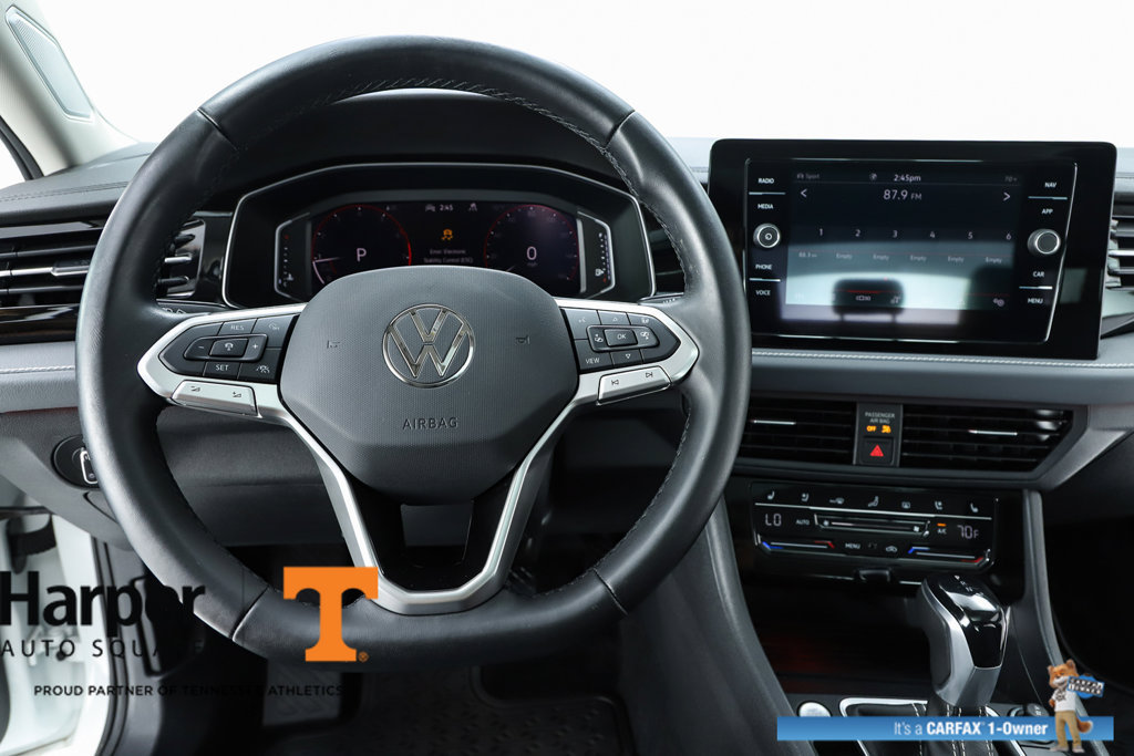 Used 2025 Volkswagen Jetta SEL FWD image 20