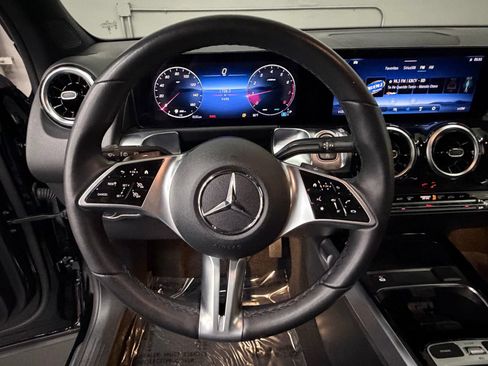 Certified 2026 Mercedes-Benz GLB 250 image 27