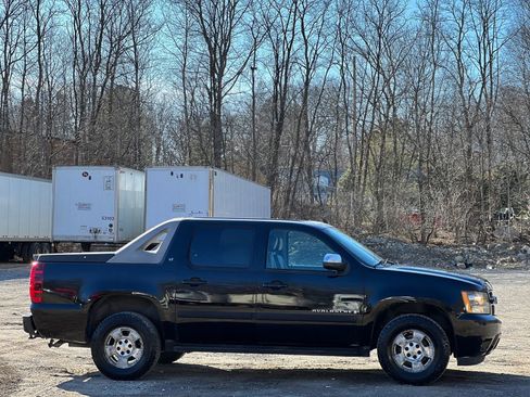 Used 2007 Chevrolet Avalanche LT w/ LT Preferred Equipment Group AWD/4WD image 7