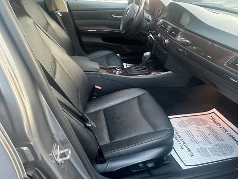 Used 2011 BMW 328i xDrive Sedan w/ Premium Pkg image 9