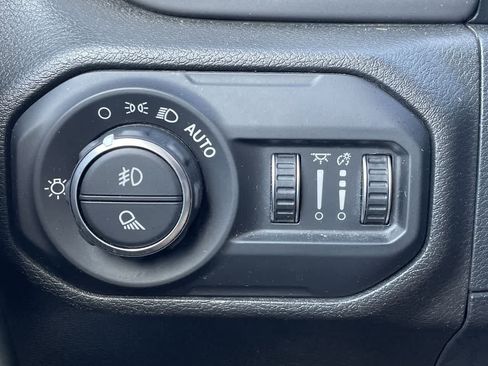 Used 2021 Jeep Gladiator Rubicon AWD/4WD image 30