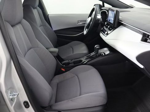 Used 2025 Toyota Corolla SE FWD image 18