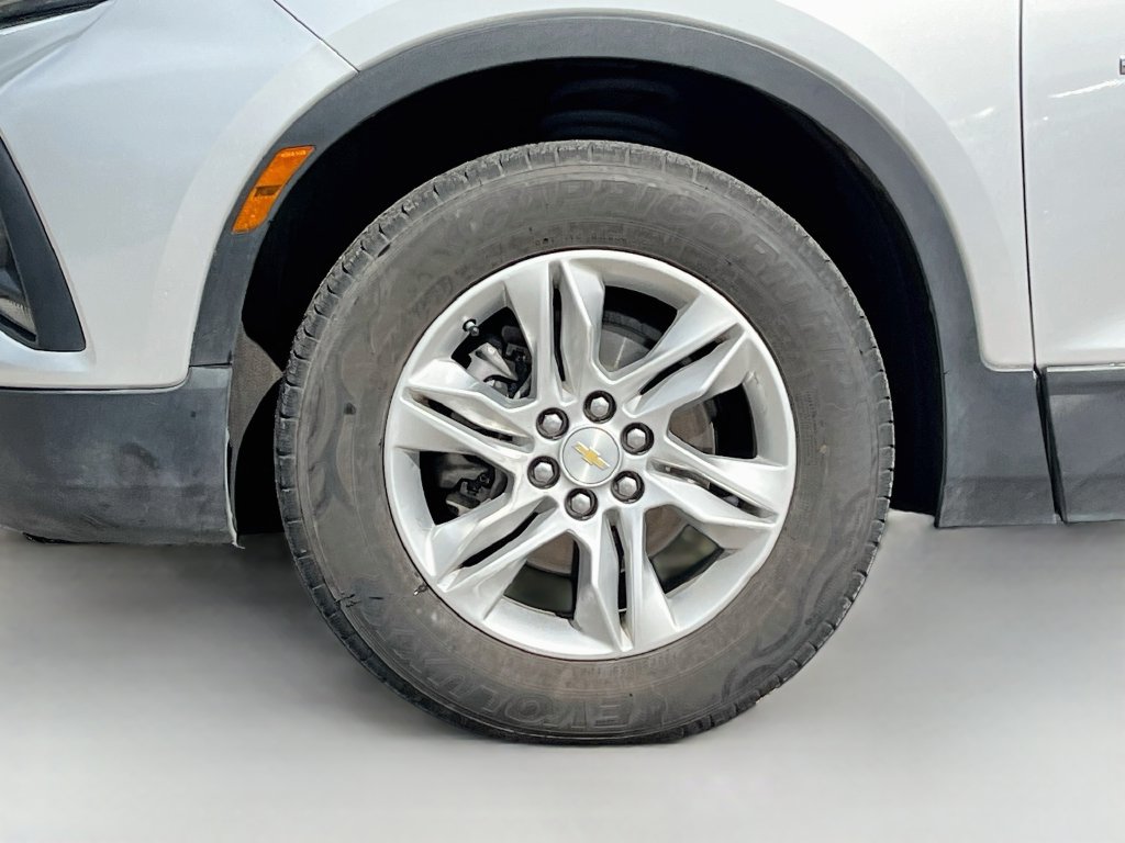 Used 2021 Chevrolet Blazer LT FWD image 30