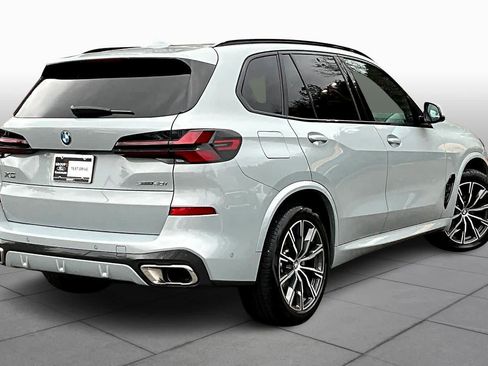 Used 2026 BMW X5 sDrive40i image 12